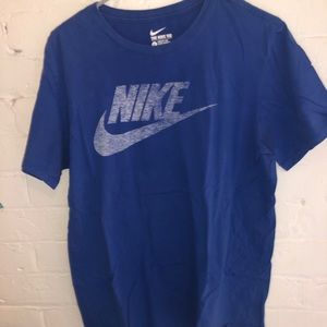 Blue Nike Large T-shirt